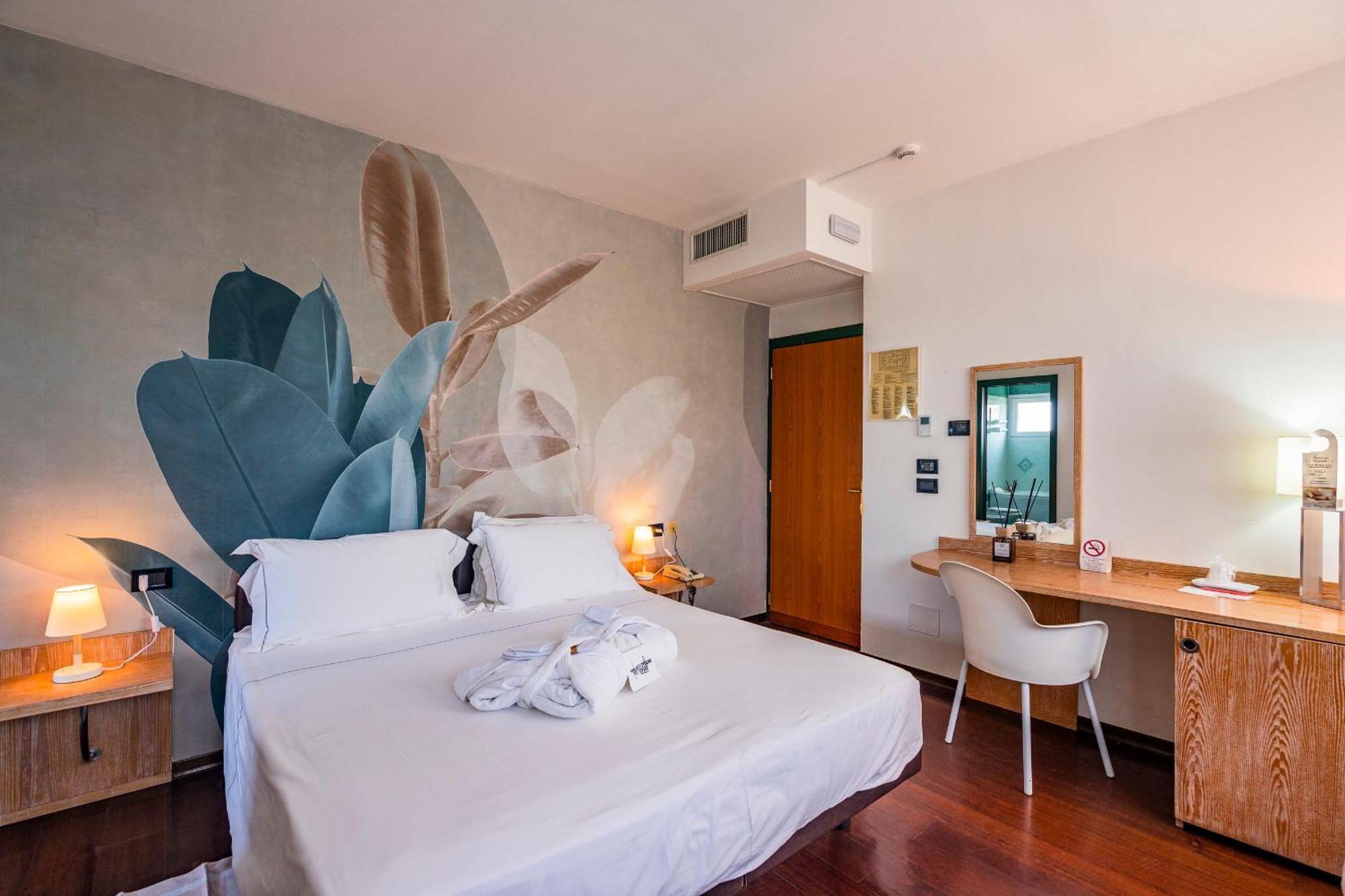 Hotel Logonovo Llido Degli Estensi Eksteriør bilde