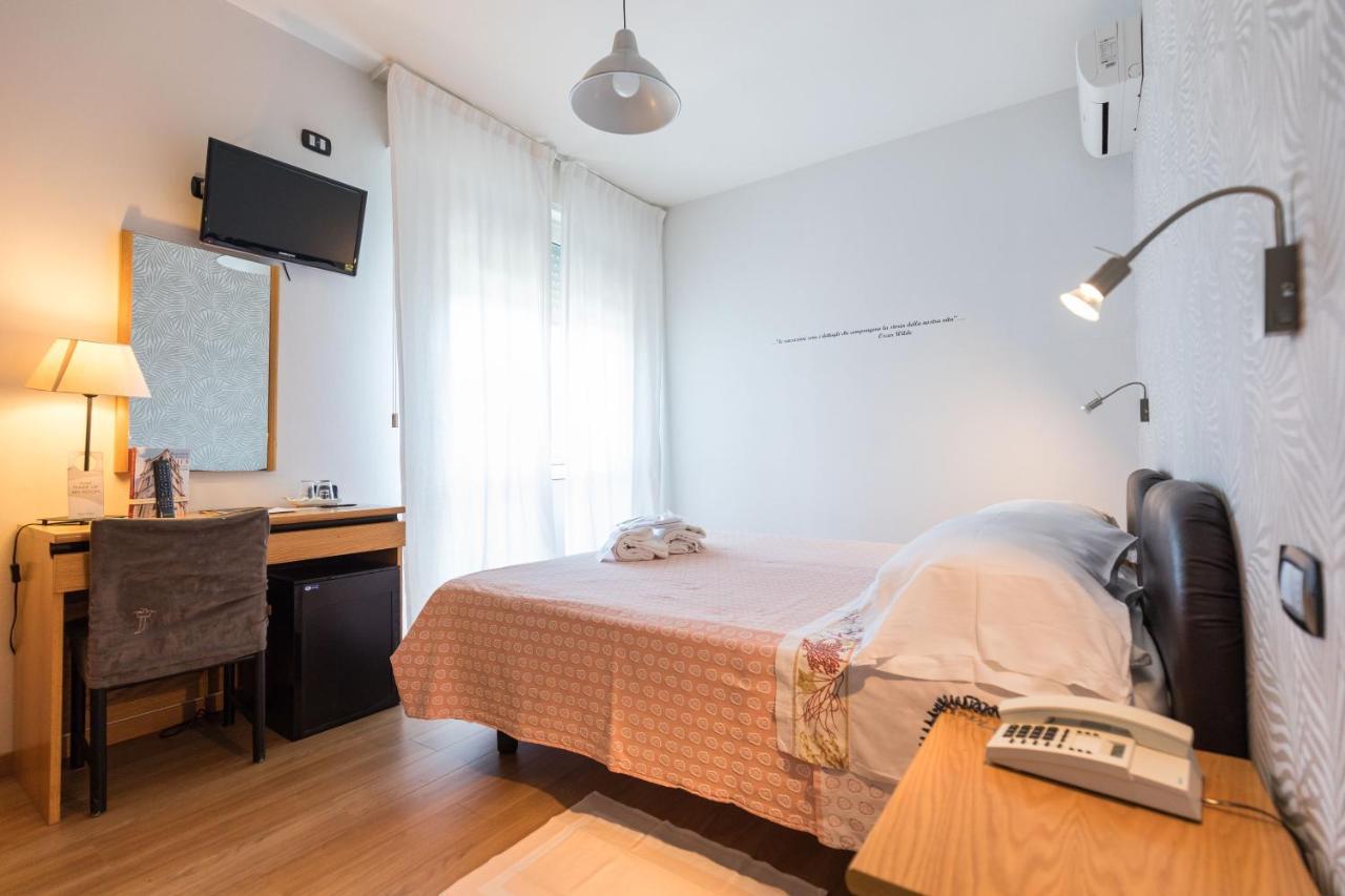 Hotel Logonovo Llido Degli Estensi Eksteriør bilde