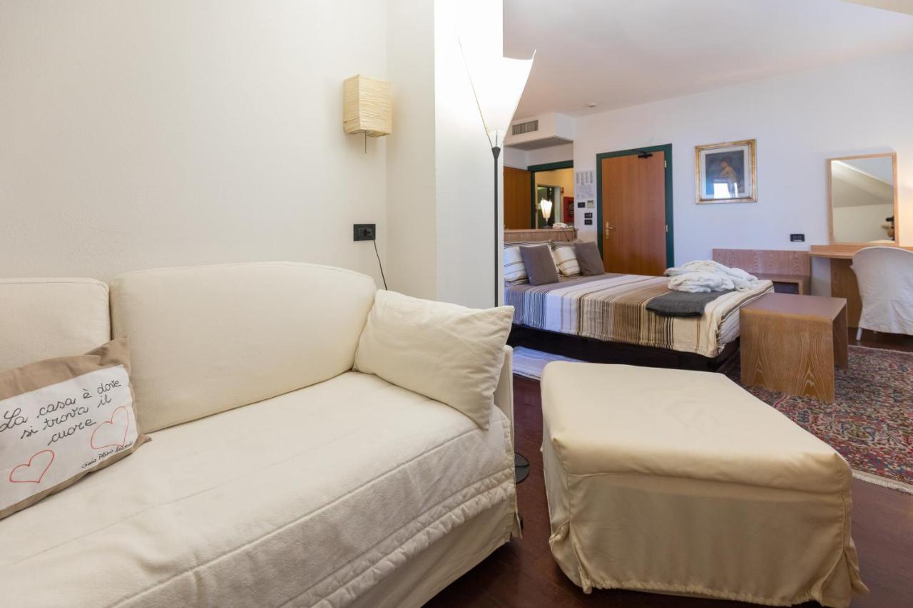 Hotel Logonovo Llido Degli Estensi Eksteriør bilde